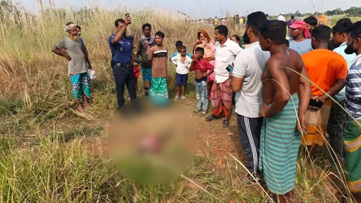 ৬ বছরের শিশুকে হত্যা, বাবাকে কুপিয়ে জখম