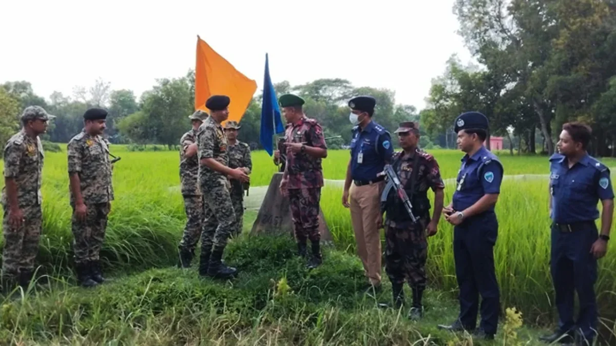 আটক দুই পুলিশ সদস্যকে বিজিবির কাছে হস্তান্তর